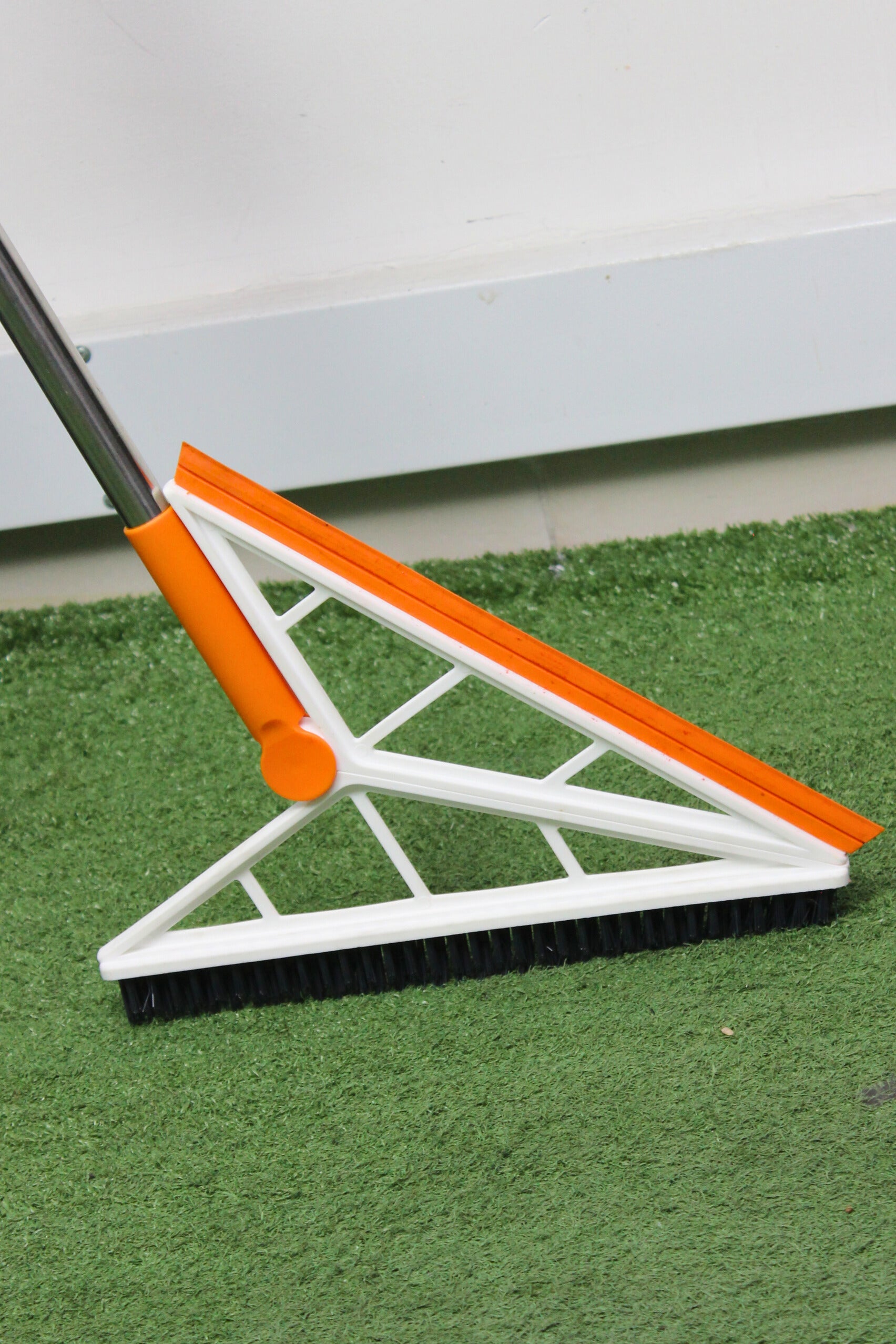 ESCOBA MULTIFUNCIONAL