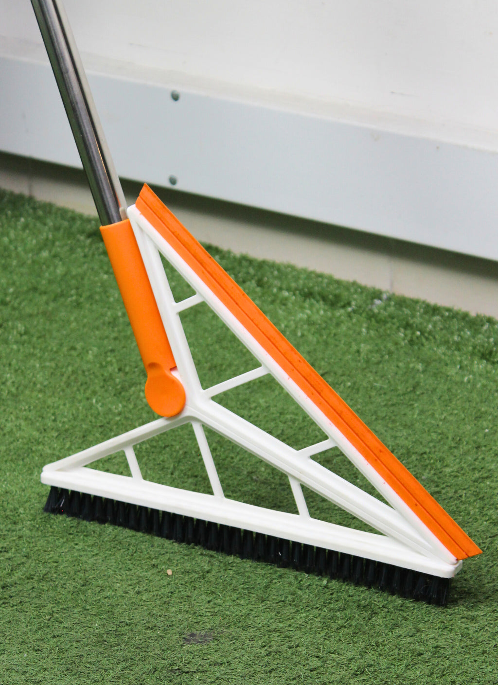 ESCOBA MULTIFUNCIONAL